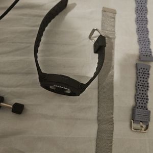 Samsung galaxy 4 smartwatch 40 mm, comes with 3 bands and 1 protective band,